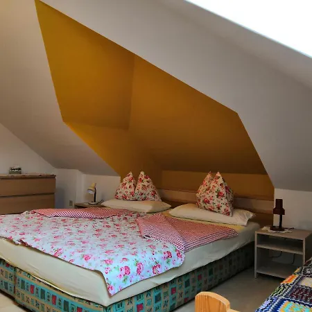 Apartment Biohof Ratoinig, Familie Fasching, Urlaub Am Bauernhof Klein Sankt Paul
