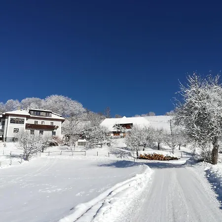 Apartment Biohof Ratoinig, Familie Fasching, Urlaub Am Bauernhof Klein Sankt Paul